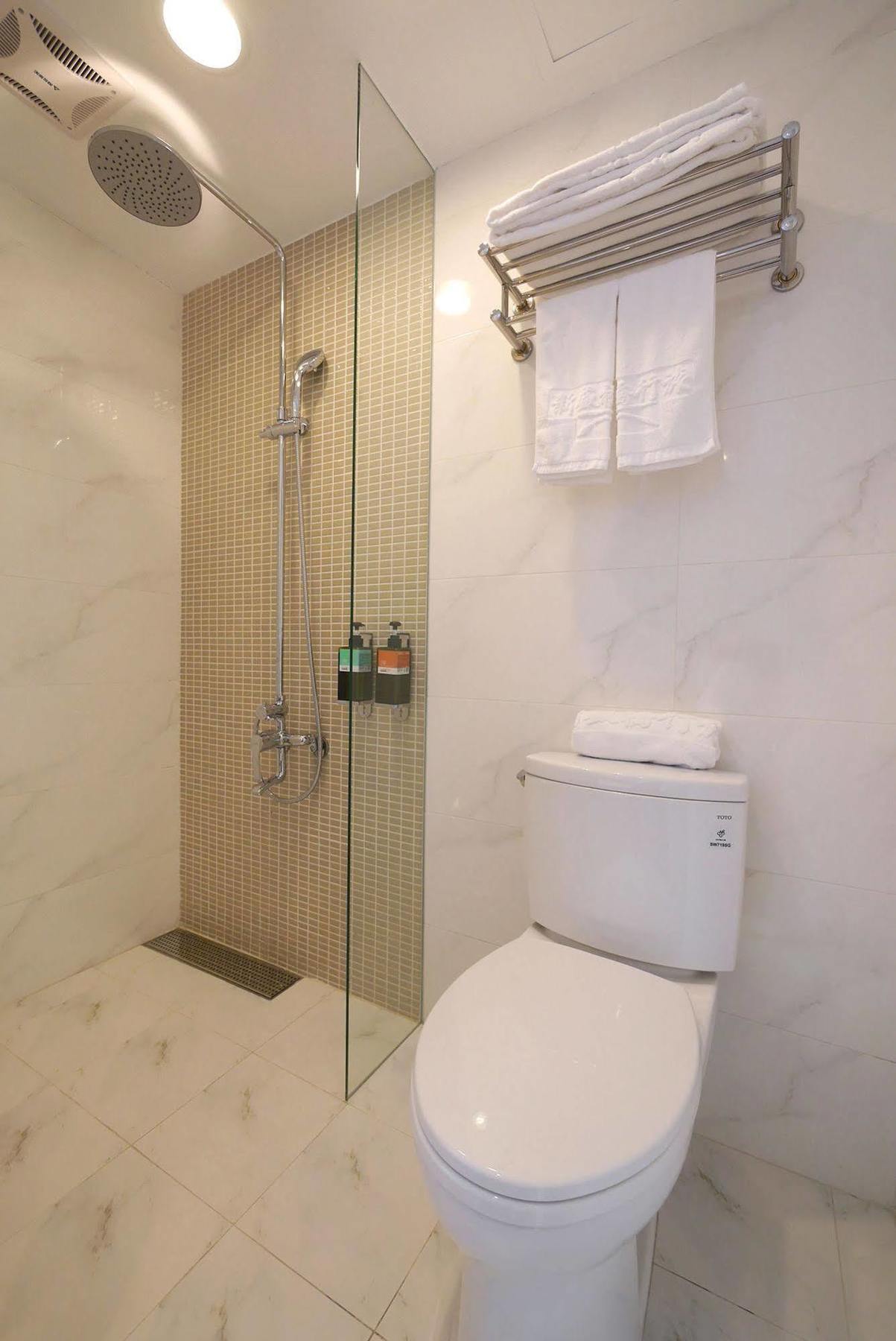 Shin Sei Bashi Hotel Taichung Buitenkant foto