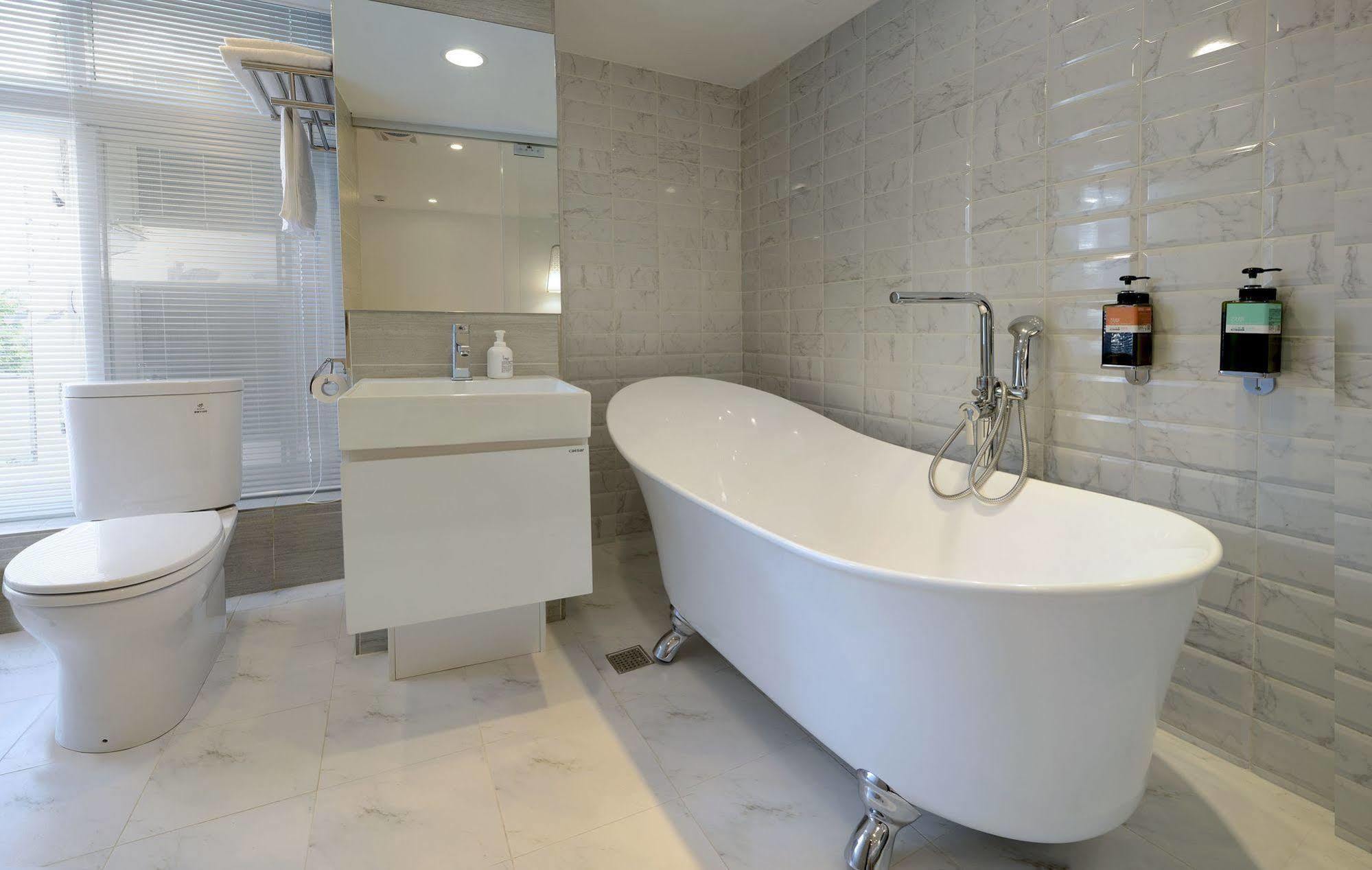 Shin Sei Bashi Hotel Taichung Buitenkant foto