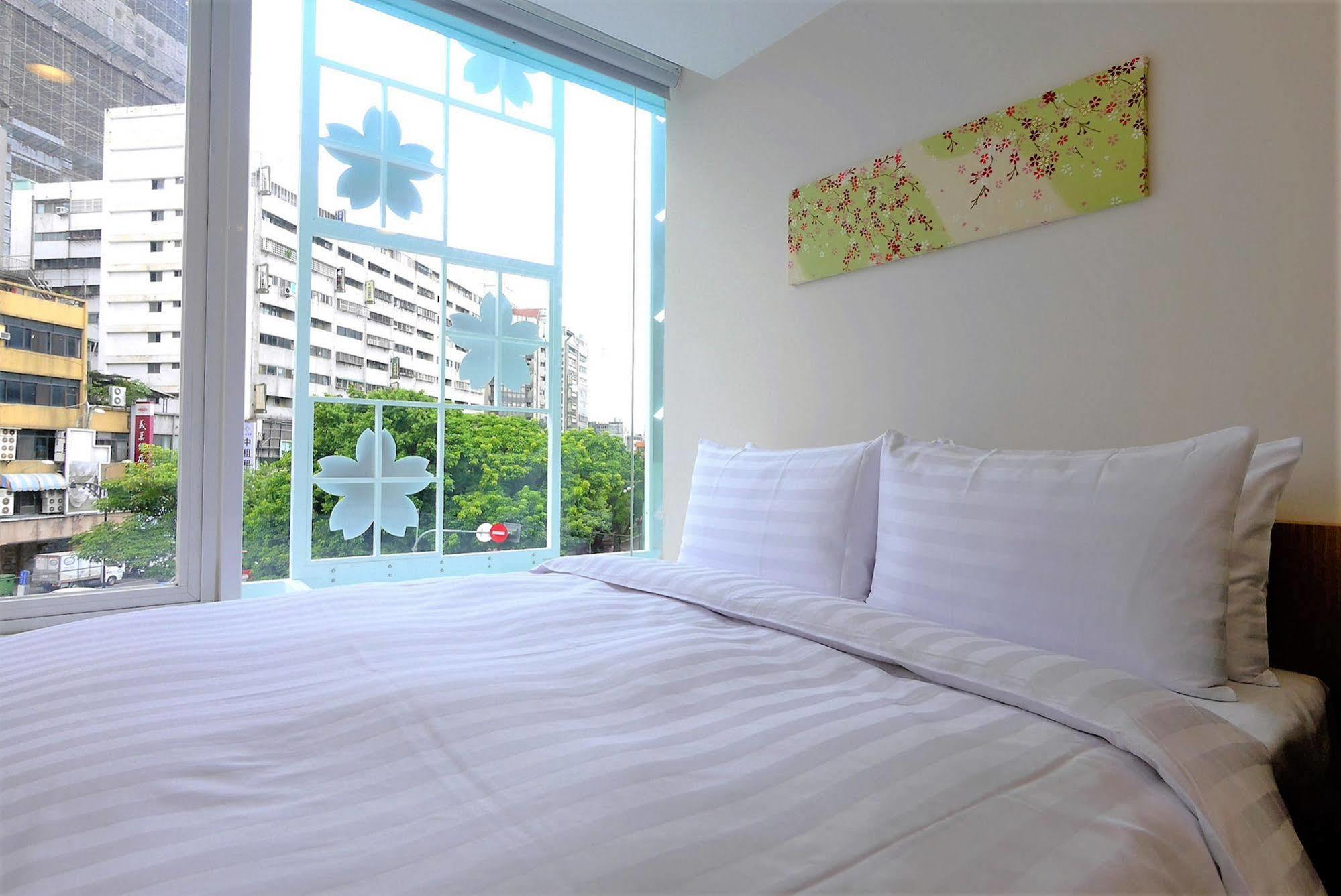 Shin Sei Bashi Hotel Taichung Buitenkant foto