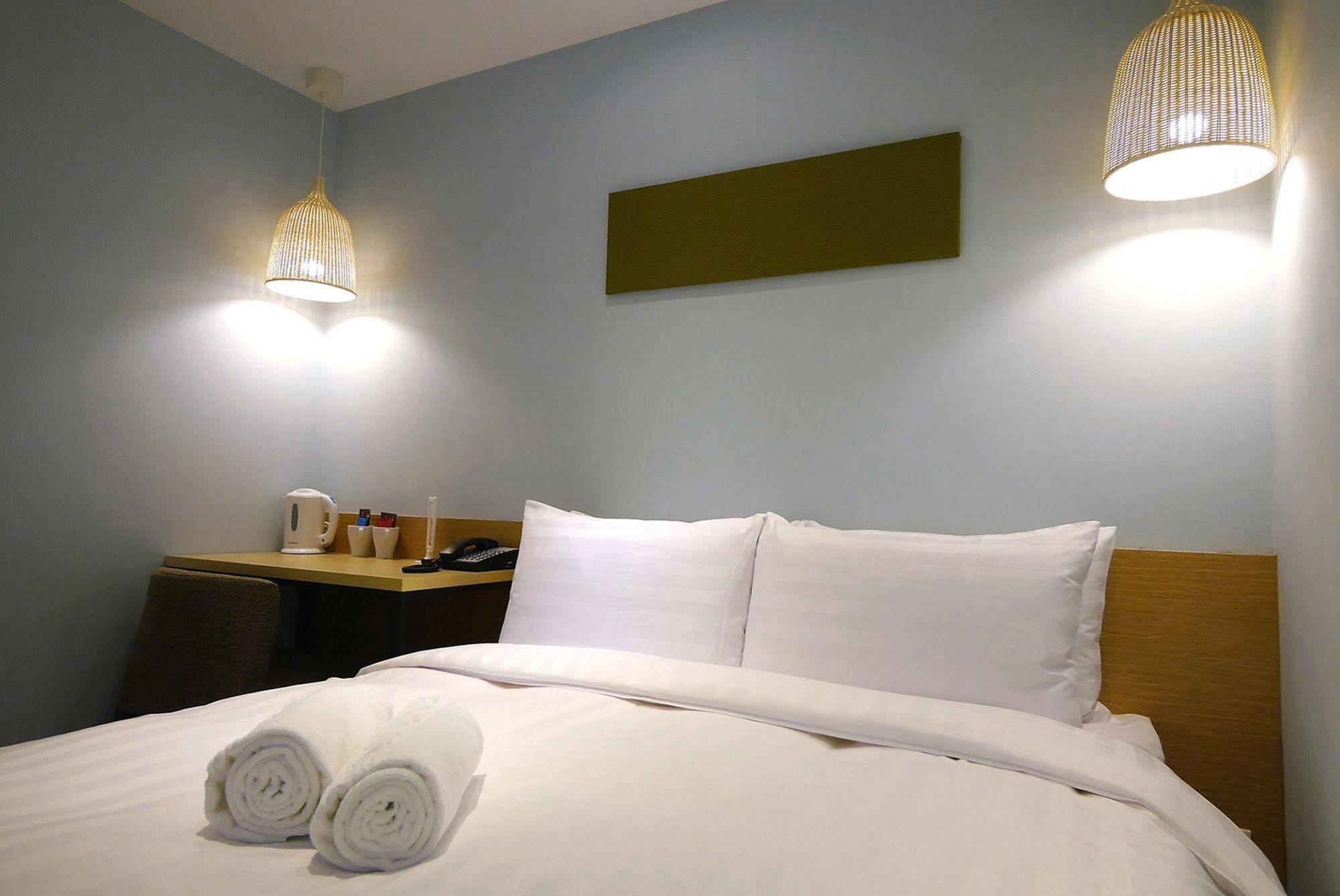 Shin Sei Bashi Hotel Taichung Buitenkant foto